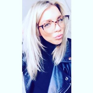 Meet your Posher, Nicola